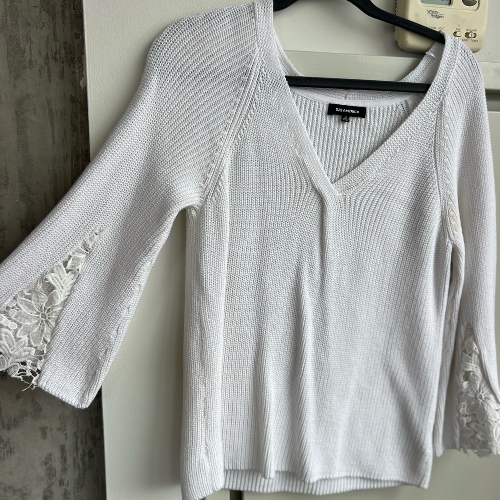White Long sleeve shirt